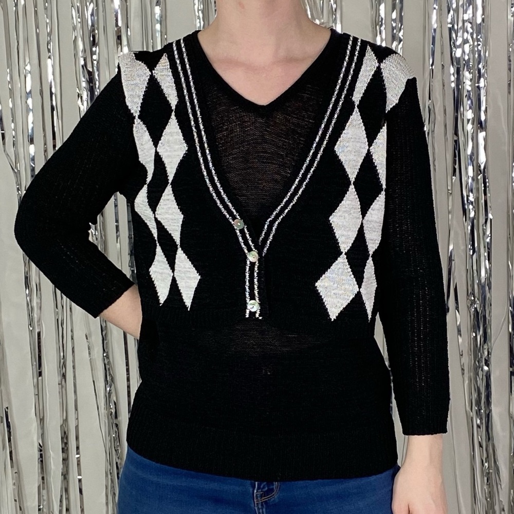 90s/Y2K Black and White Argyle Sweater Top